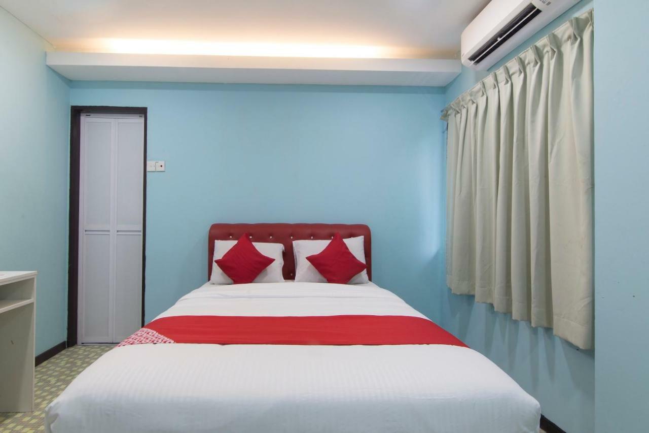 OYO 1136 Pd Star Hotel Port Dickson Exterior foto
