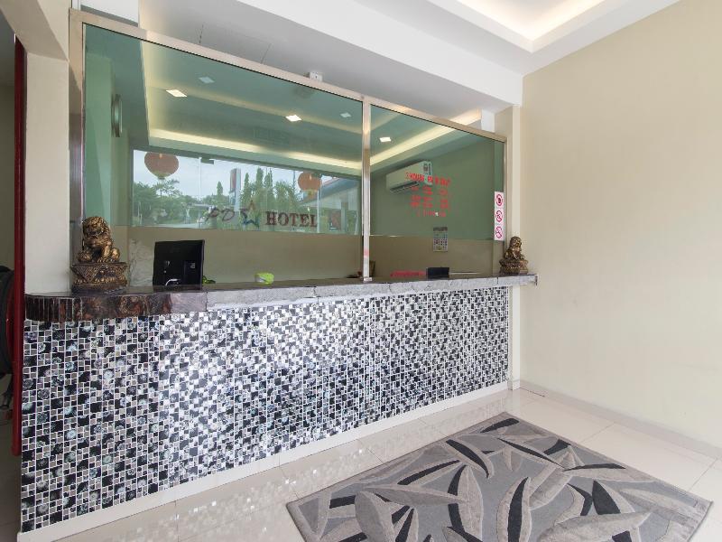 OYO 1136 Pd Star Hotel Port Dickson Exterior foto
